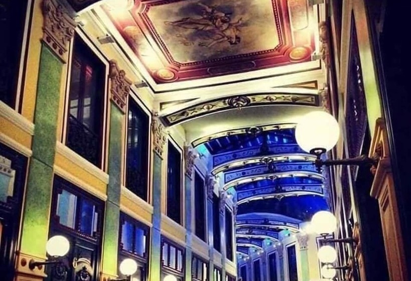 تختخواب در اتاق مشترک, Theplacetobe B&b