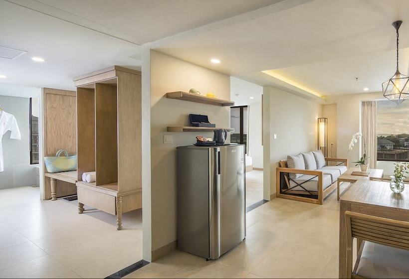 Полулюкс, Eastin Ashta Resort Canggu