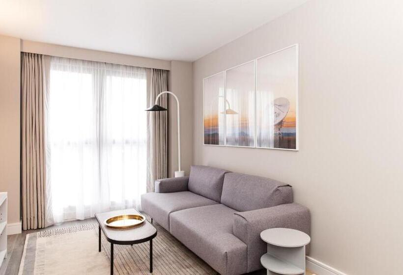 Апартаменты Superior 1 Спальня, Rockwell East Tower Bridge
