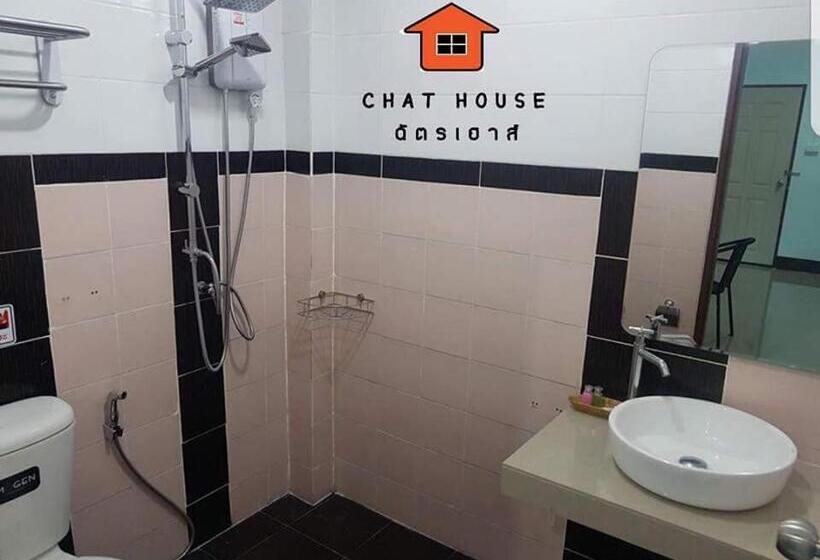 コンフォートトリプルルーム, Chat House Soi 18 Mithuna Chiangrai