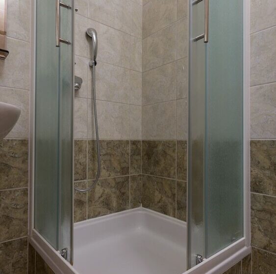 اتاق استاندارد سه نفره, Rooms Pleška Zagreb Airport