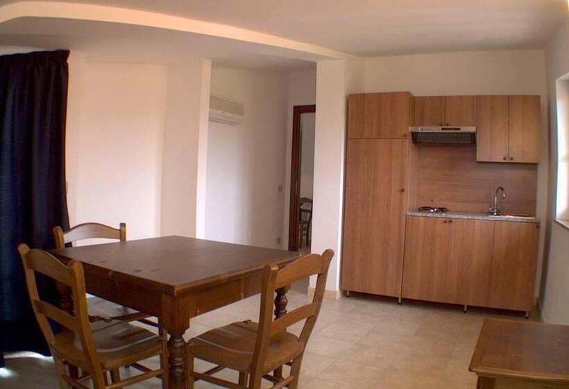 آپارتمان 2 خوابه, Residence Gnura Momma