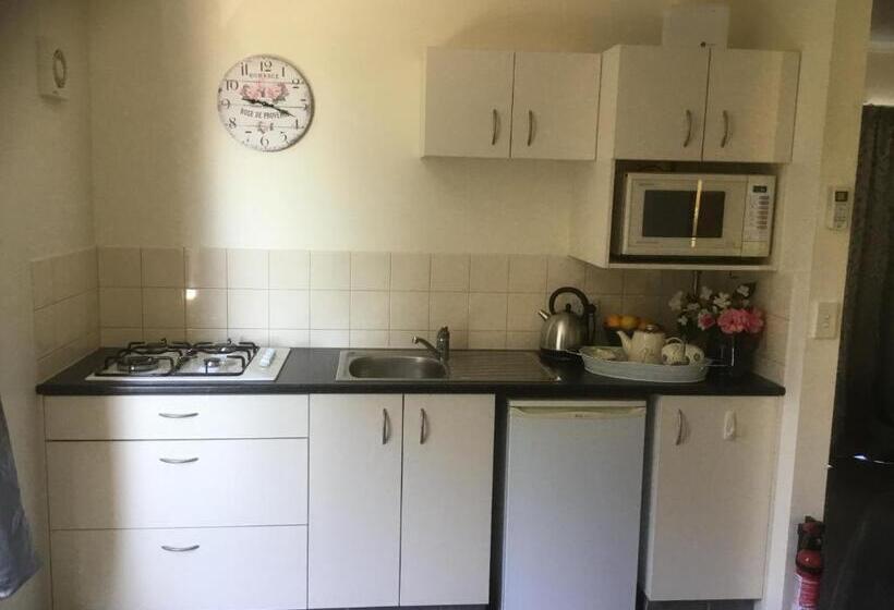 침실 1개 발코니 아파트, Antares Homestay