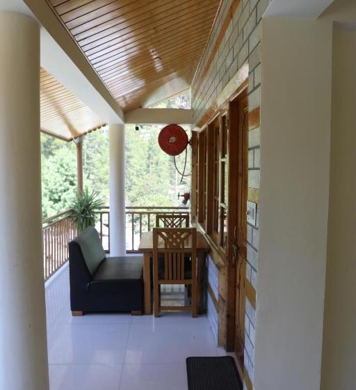 스탠다드 룸 킹사이즈 침대, Purnima Guest House, Old Kasol