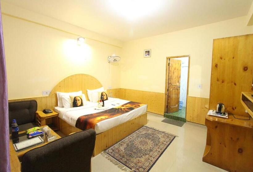 이코노미 룸, Purnima Guest House, Old Kasol