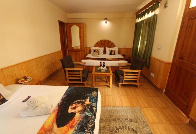 수피리어 트리플 룸, Purnima Guest House, Old Kasol