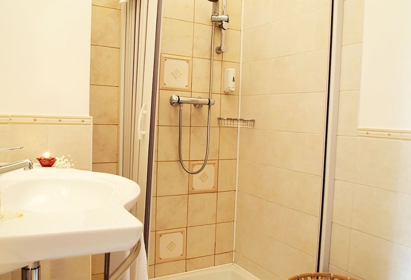 Трежместный Номер Economy, L Incontro B&b Santeramo