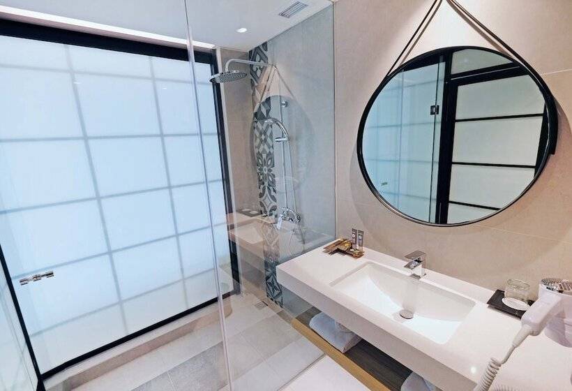 Номер Superior, Novotel Karawang
