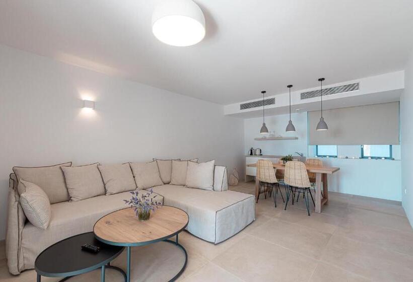 جناح, Ariá Estate Suites & Spa