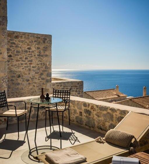 جناح جونيور, Ariá Estate Suites & Spa