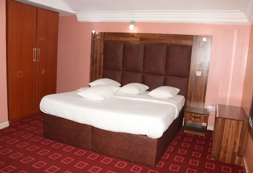 سوییت, Royal Charlin Hotel And Suites