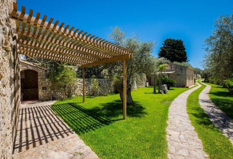 Люкс Вид на Сад, Domus Hyblaea Resort