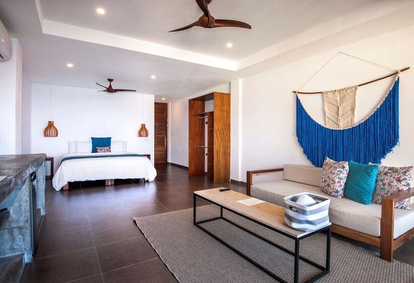 ジュニアスイート, Ysuri Sayulita