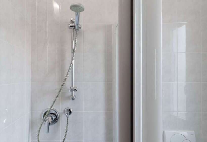 آپارتمان 1 خوابه با چشم‌انداز دریا, Residence Il Poggio