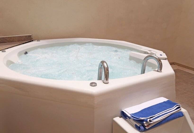 Junior Suite, Zenharmony Suites