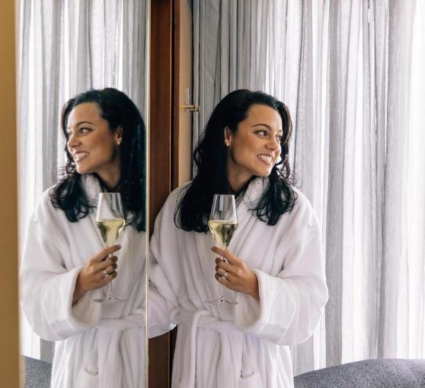 חדר סופריור עם מיטת קינג, Cambria Hotel Boston Downtown   Seaport