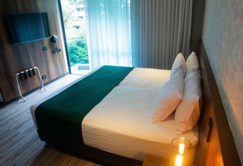 Номер Deluxe с Балконом, Café Hotel Medellín