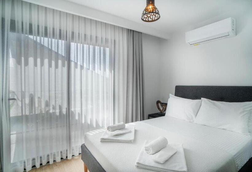 ویلای یک اتاق خوابه با استخر شنا, Bellezza Hotel Alaçatı