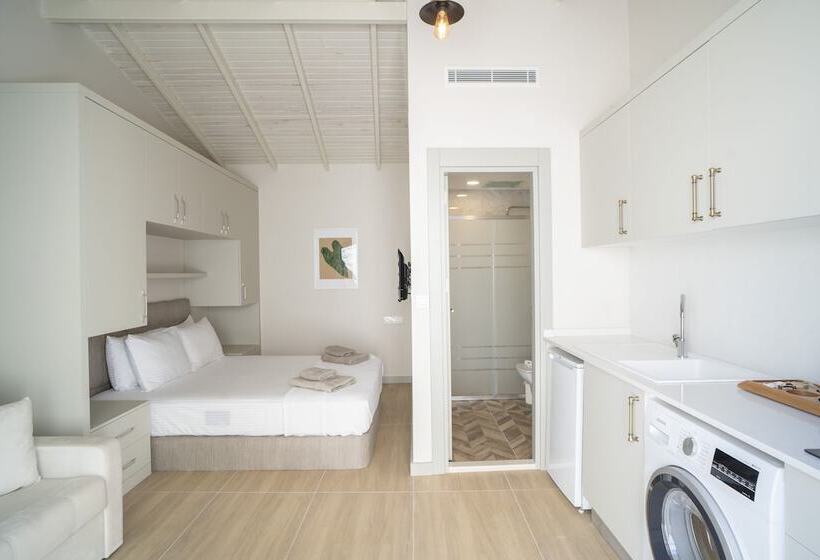 استودیو استاندارد با چشم‌انداز باغ, Bellezza Hotel Alaçatı