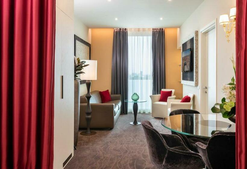 Номер Deluxe, Leonardo Royal Hotel Venice Mestre