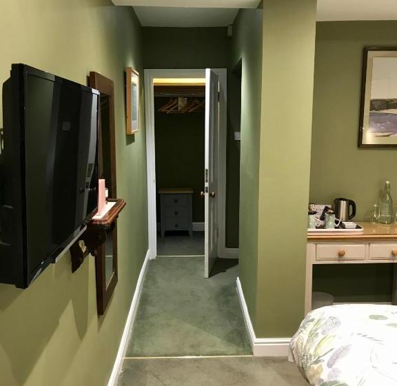 Стандартный Номер Нижний Этаж, Dairy Guest House