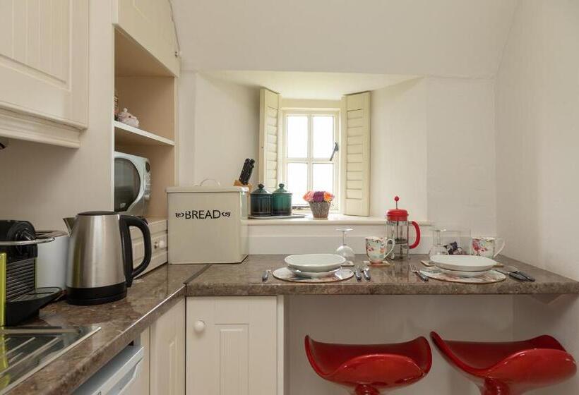 Полулюкс Повышенной Комфортности, Weir Haven Boutique Accommodation