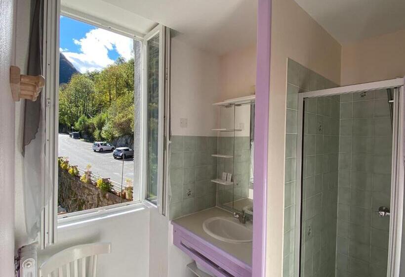 Апартаменты 1 Спальня, Appart Le Chili  Quartier Thermal  Lit Fait