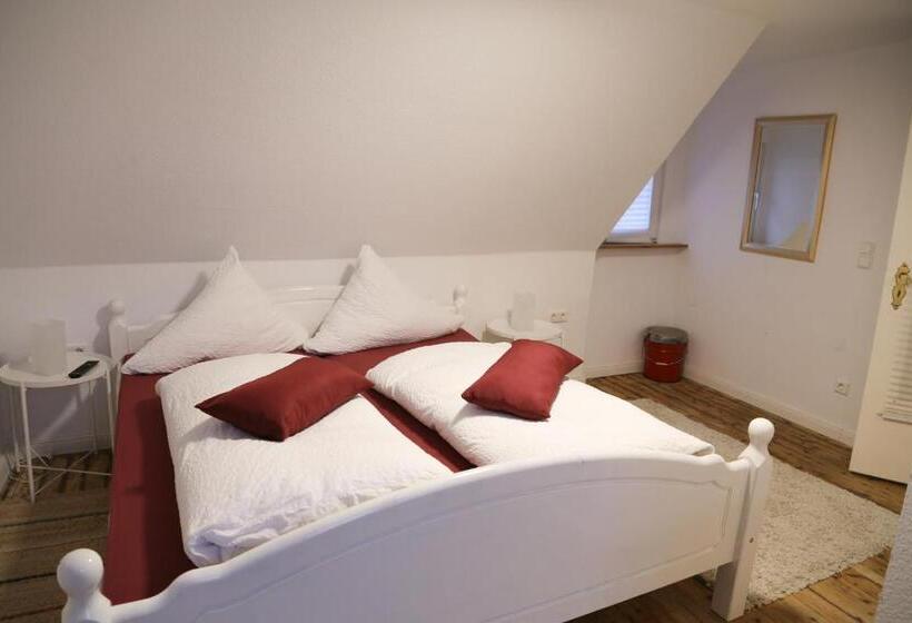 Номер Стандарт, Cafe Konditorei Pension Sander