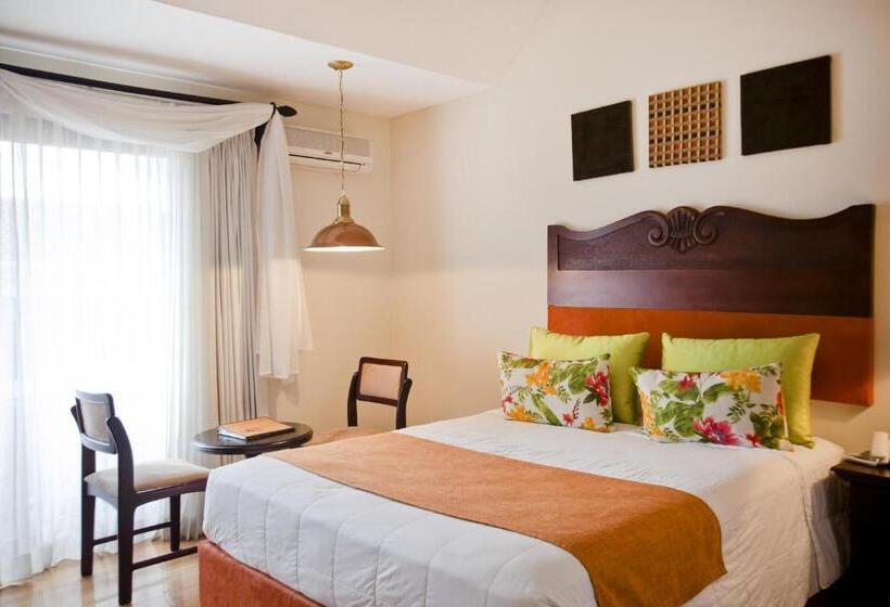 Номер Deluxe, El Rodeo Estancia Boutique Hotel & Steakhouse