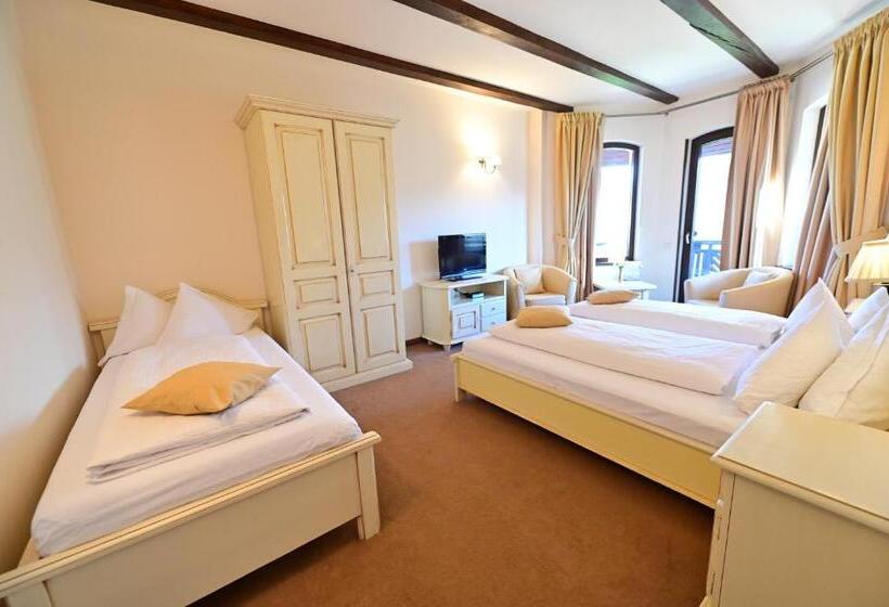 Standard Triple Room with Terrace, Natura Family Resort