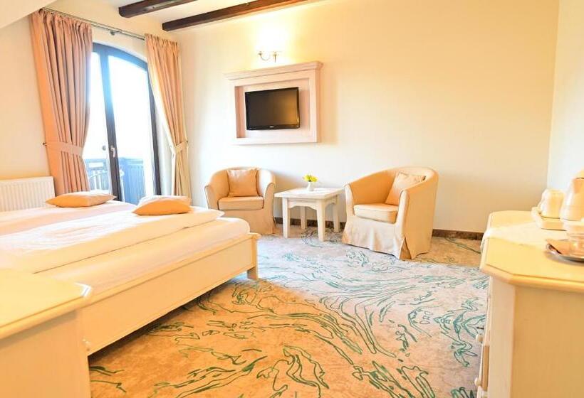 اتاق استاندارد با چشم‌انداز کوهستان, Natura Family Resort