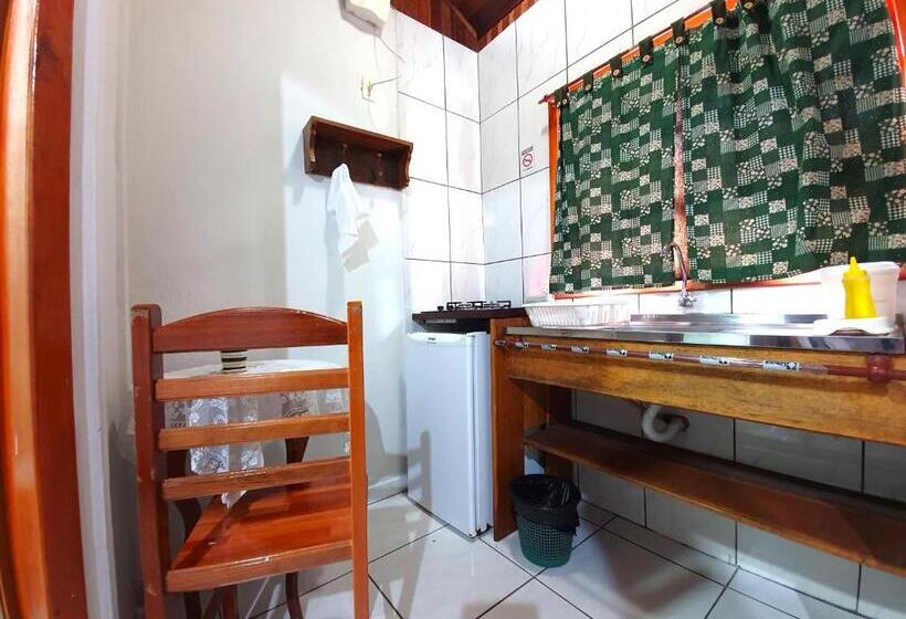 샬레, Pousada Canto Do Curio Paraty