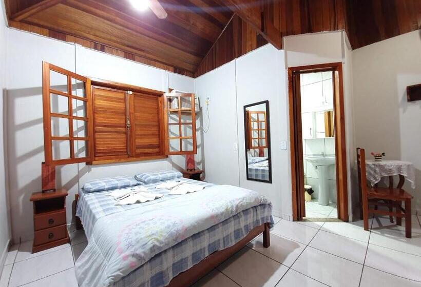 샬레, Pousada Canto Do Curio Paraty