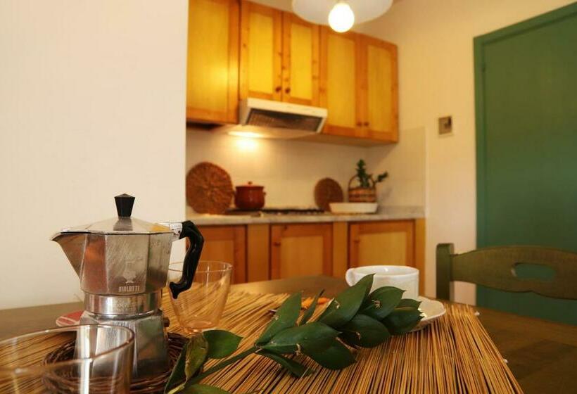 Студия Стандарт, Agriturismo Francesca Stajano