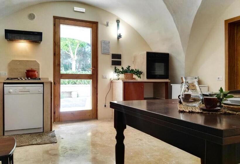 Семейные Апартаменты, Agriturismo Francesca Stajano