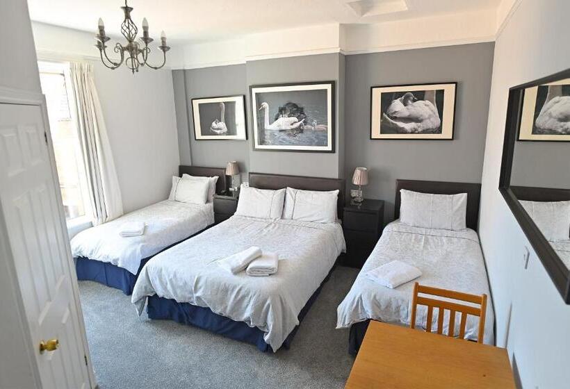 Четырехместный Номер Стандарт, Avoncot Guest House