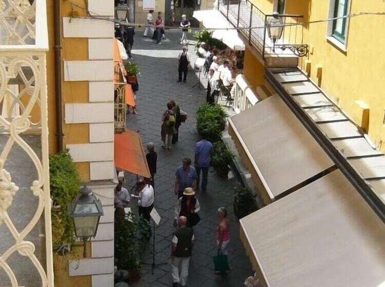 标准间, Dolcevitasorrento Guest House