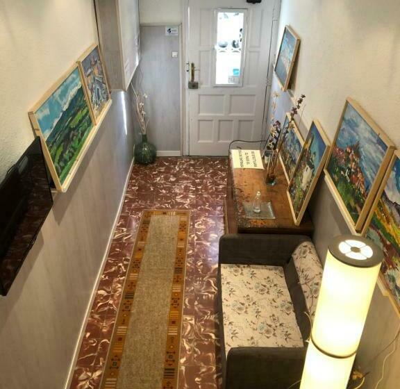 Четырехместный Номер Стандарт, Hostal Escartín