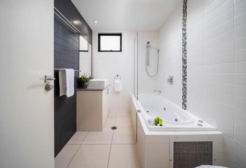 침실 2개 아파트, The Bay Apartments