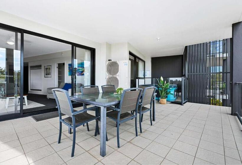 침실 3개 아파트, The Bay Apartments