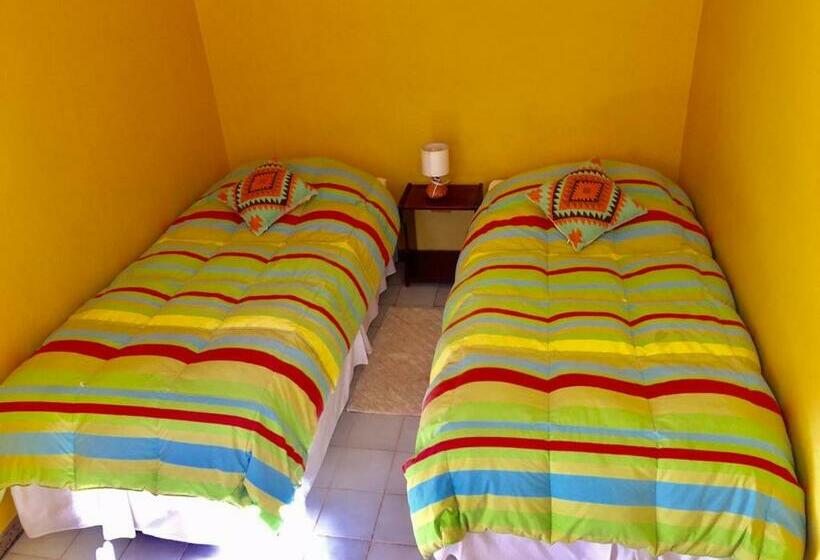 带共用浴室的标准房间, Hostal Intipara