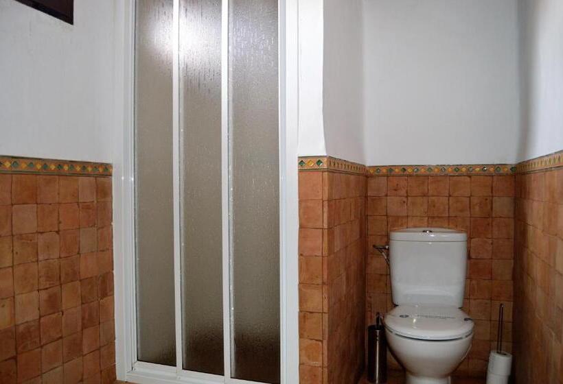 Апартаменты 2 Спальни, Apartamentos Turísticos   Hostal Los Alisos
