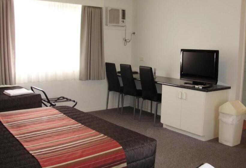 جناح عائلي, Redwood Manor Motel Apartments