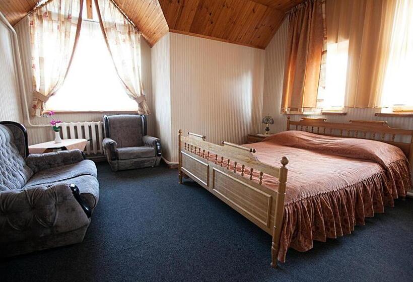 اتاق راحتی, Fortūna Guest House