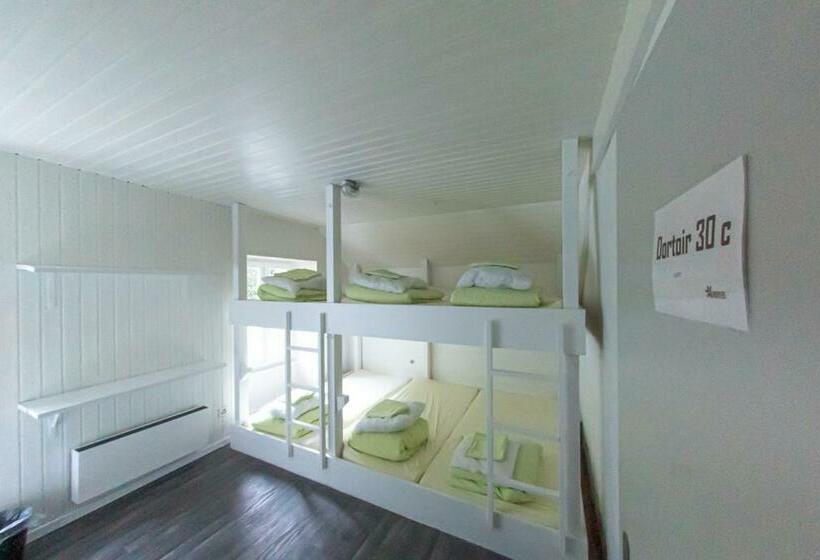 تختخواب در اتاق مشترک, Auberge Du Mont Blanc