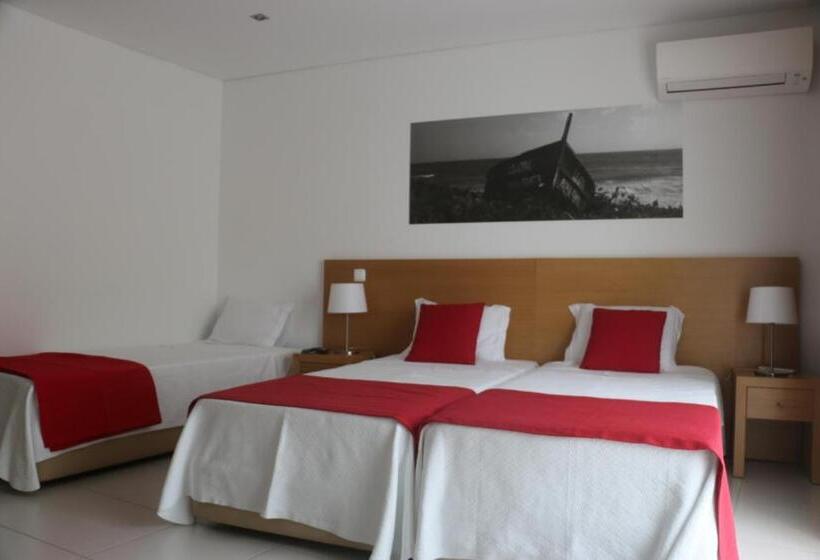 اتاق استاندارد سه نفره, Casa Praia Mar