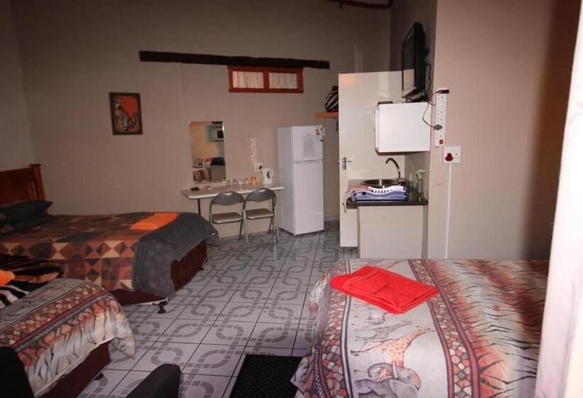 Habitació Triple Basic, Ingwe Guesthouse