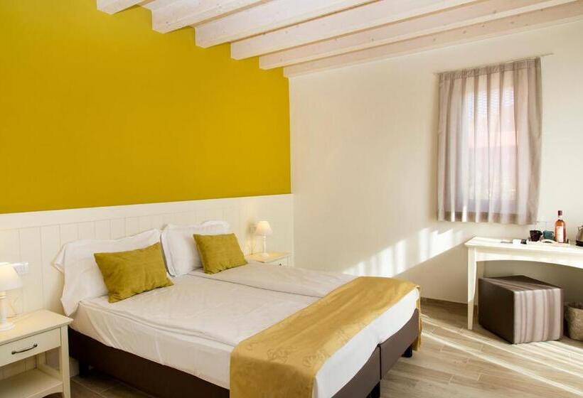 חדר דלוקס, Agriturismo La Rocca