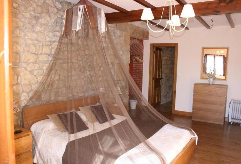 Quarto Estandar com Hidromassagem, Trisileja En Posada La Busta