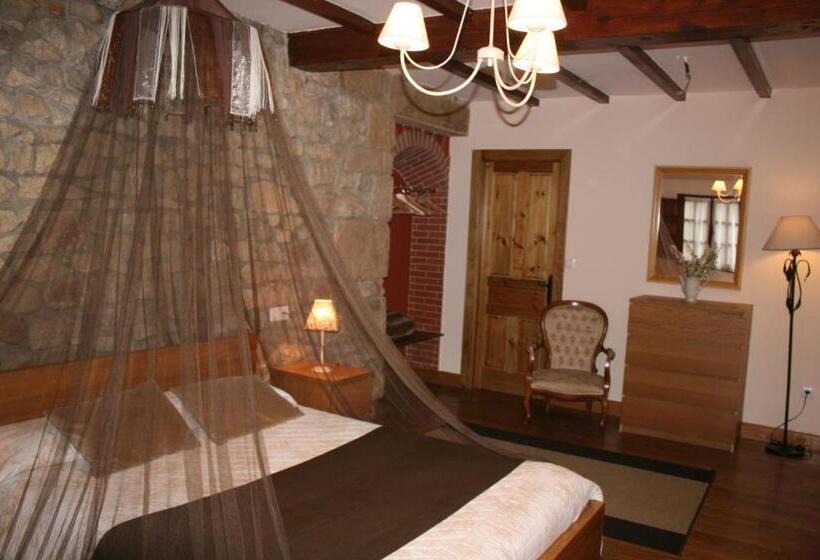Quarto Estandar com Hidromassagem, Trisileja En Posada La Busta